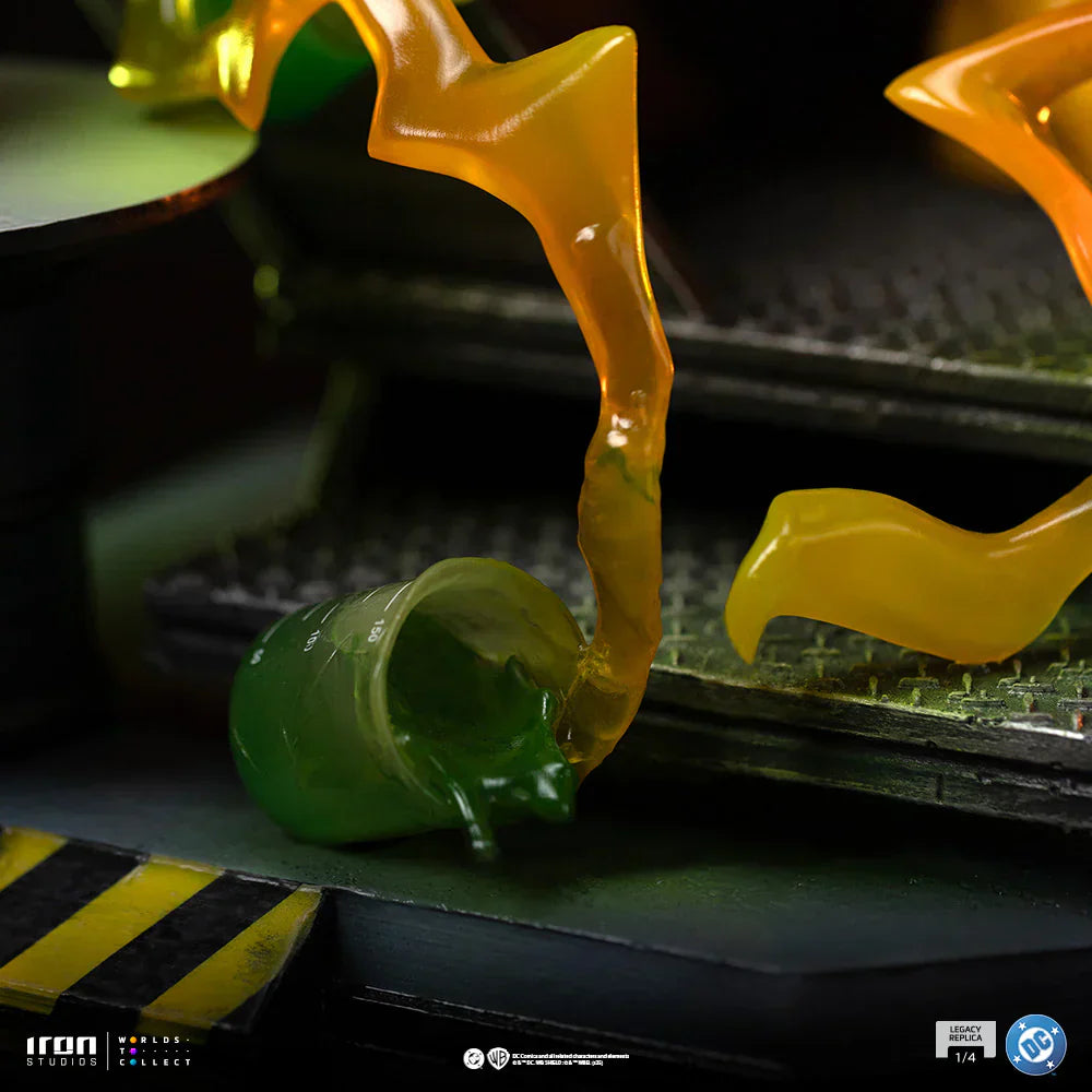 The Flash by Iron Studios