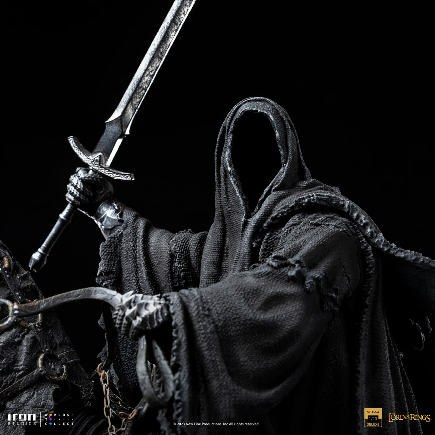 Nazgûl on Horse Deluxe The Lord of the Rings Art Scale Statue