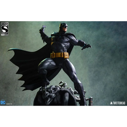 Batman (Black And Gray Edition ) Quarter Scale Maquette Statue By Tweeterhead