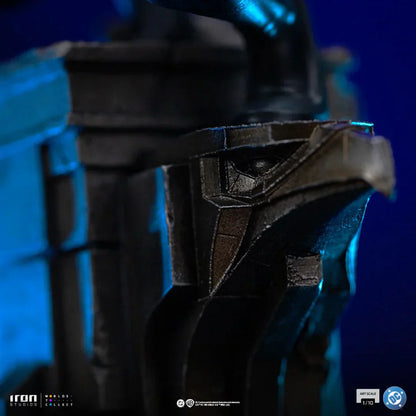 Nightwing by Iron Studios