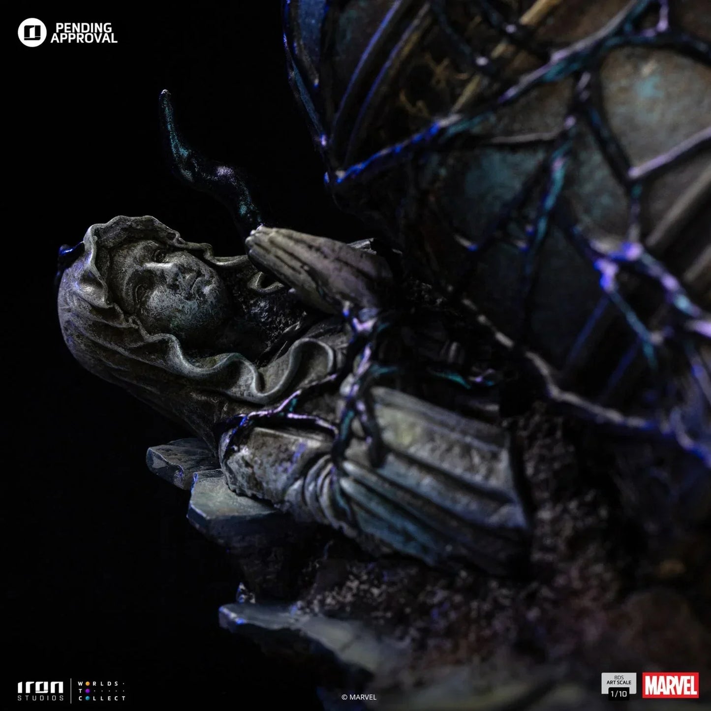 Spider-Man Black Bds Art Statue By Iron Studios