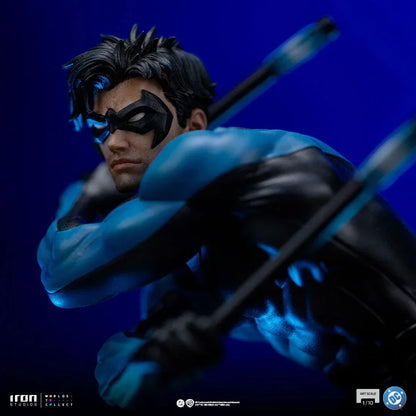 Nightwing by Iron Studios