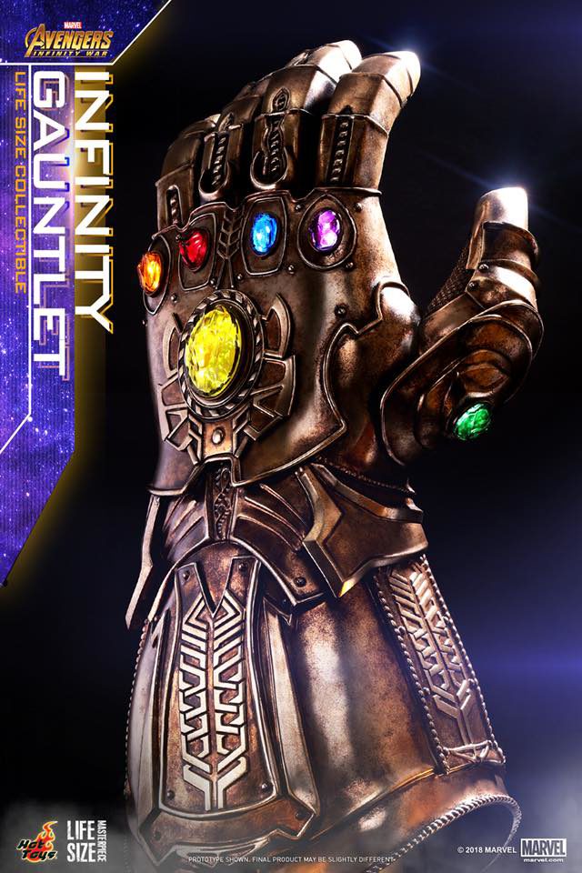 INFINITY GAUNTLET Prop Replica by Hot Toys