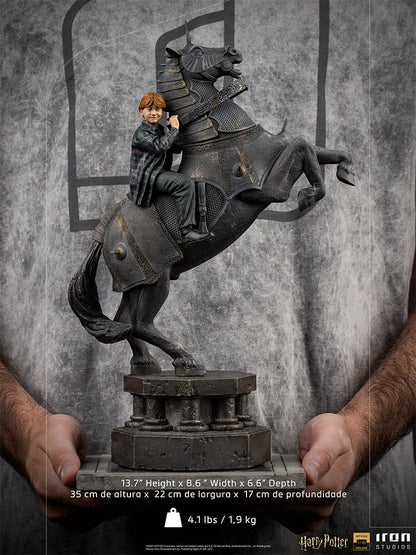 Ron Weasley at the Wizard Chess Deluxe Harry Potter Art Scale 1/10 Statue By Iron Studios