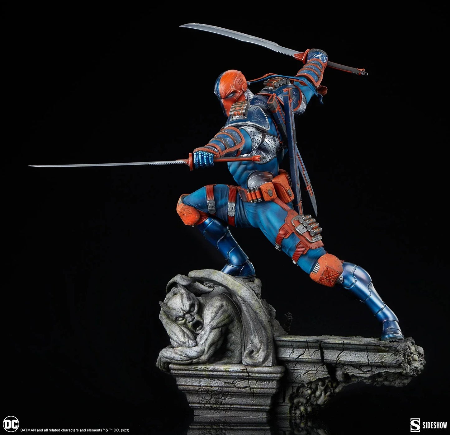 DEATHSTROKE Premium Format Figure by Sideshow Collectibles