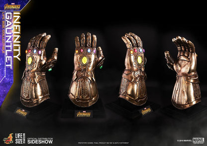 INFINITY GAUNTLET Prop Replica by Hot Toys