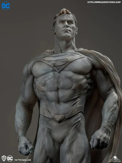 Queen Studios Superman (Museum Line) 1/4 Scale Statue