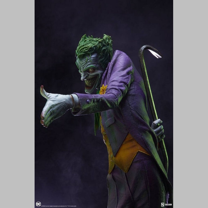 THE JOKER Premium Format Figure By Sideshow Collectibles