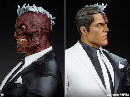 TWO-FACE Collector 1/4 Scale Maquette By Tweeterhead